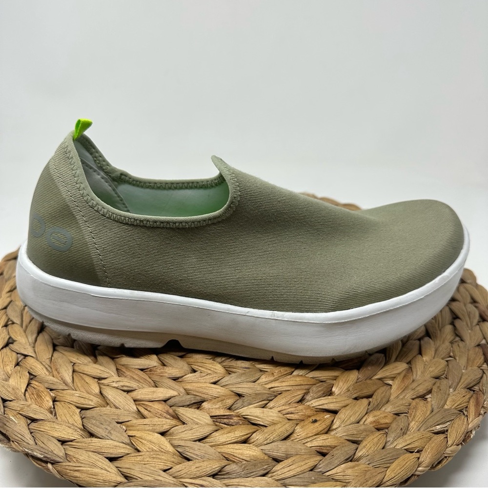 OOFOS Olive Green Slip-On Sneakers with White Sole